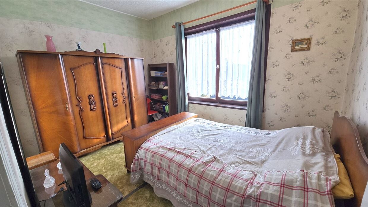 E2638953496512826342_4496JL