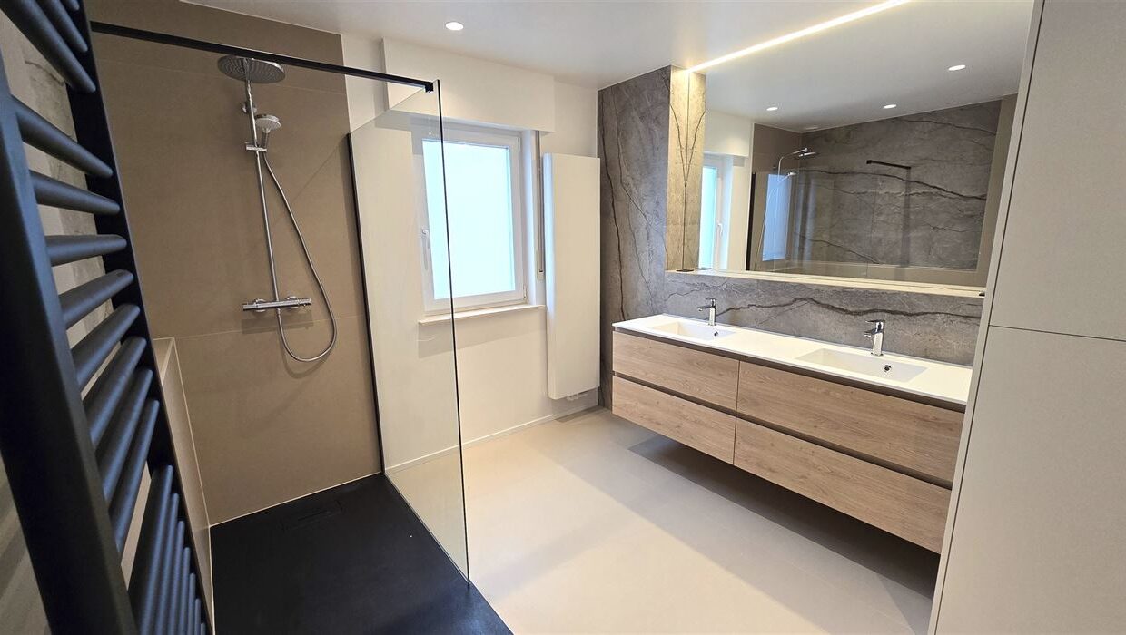 E2638961602850103353_4499AEL