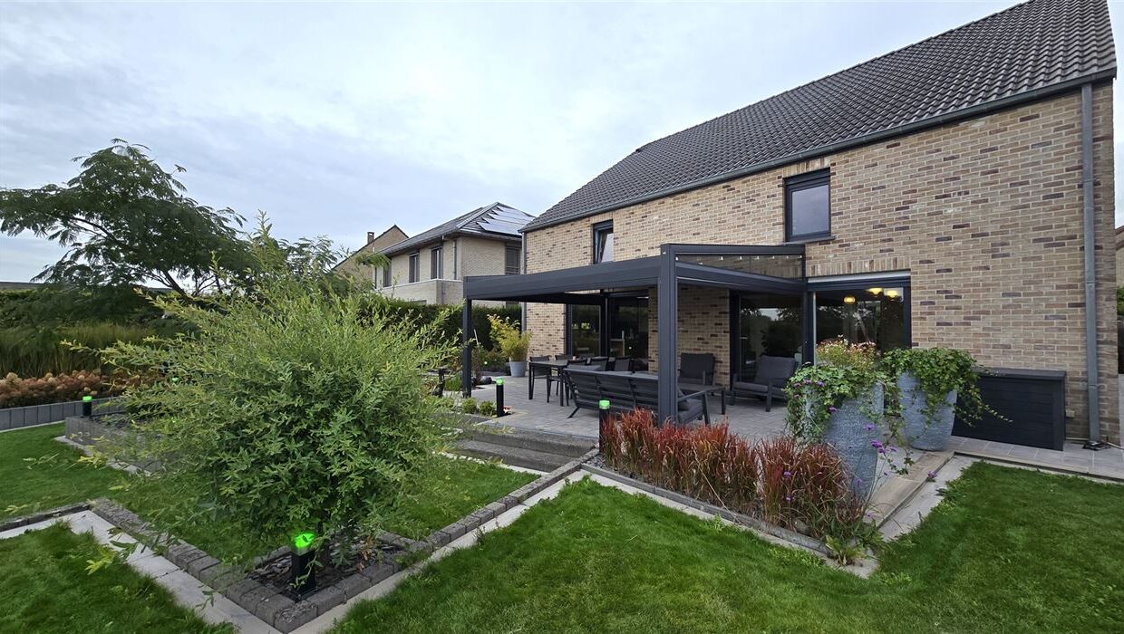 E2638961602896360838_4499AJL