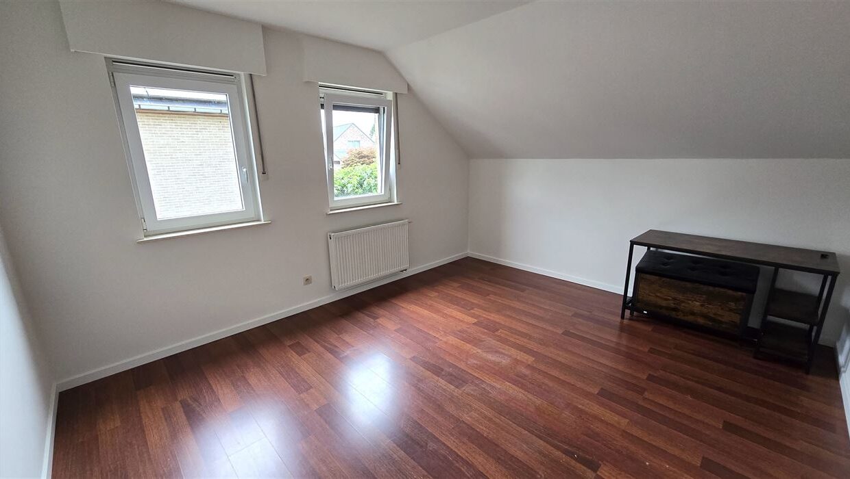 E3638961602814209311_4499AGL