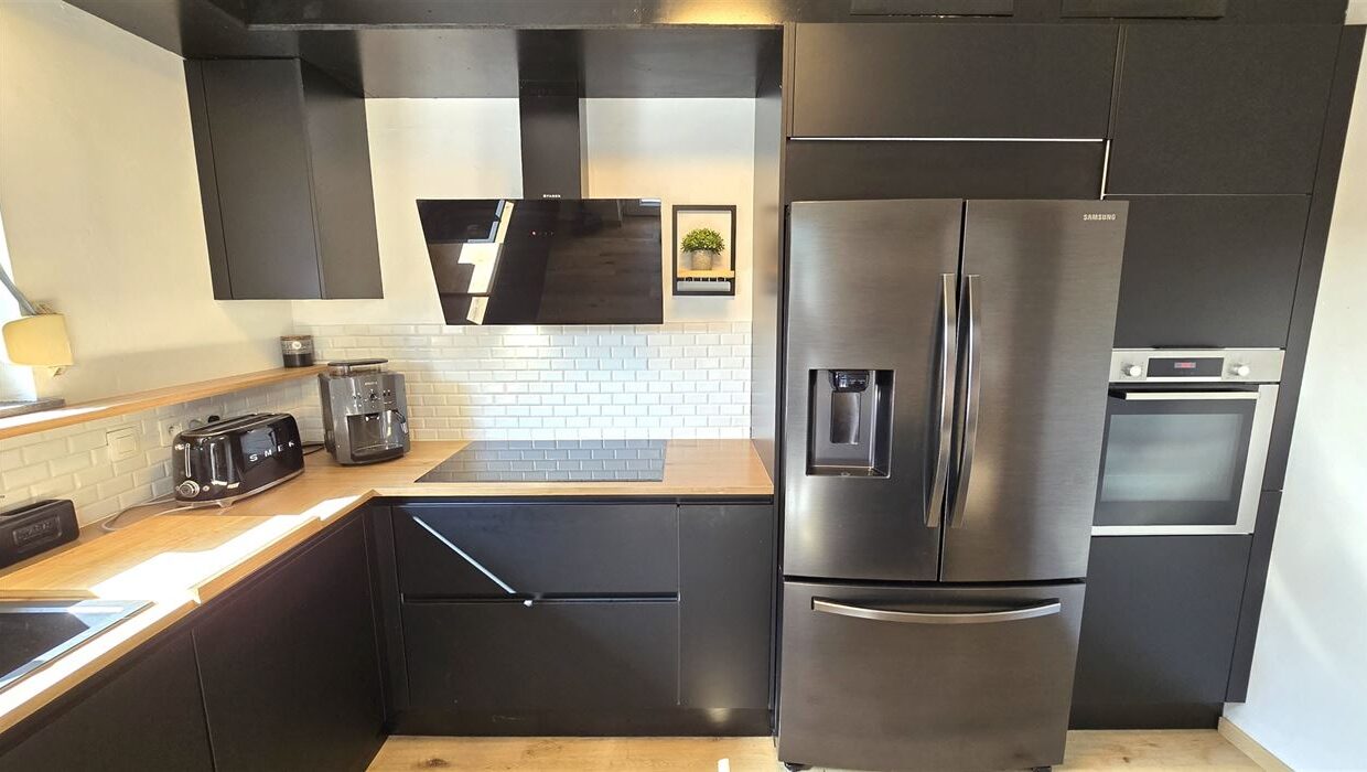 E1638975893107023382_4503OL