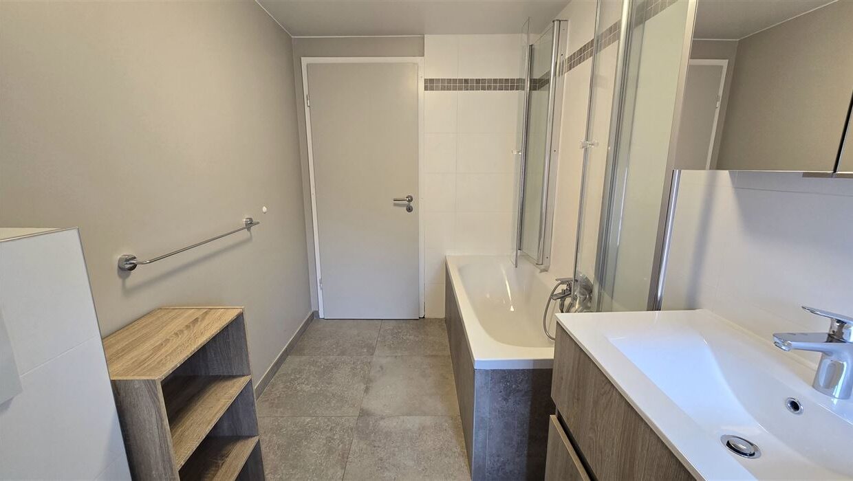 E1638977001531894971_4504ADL