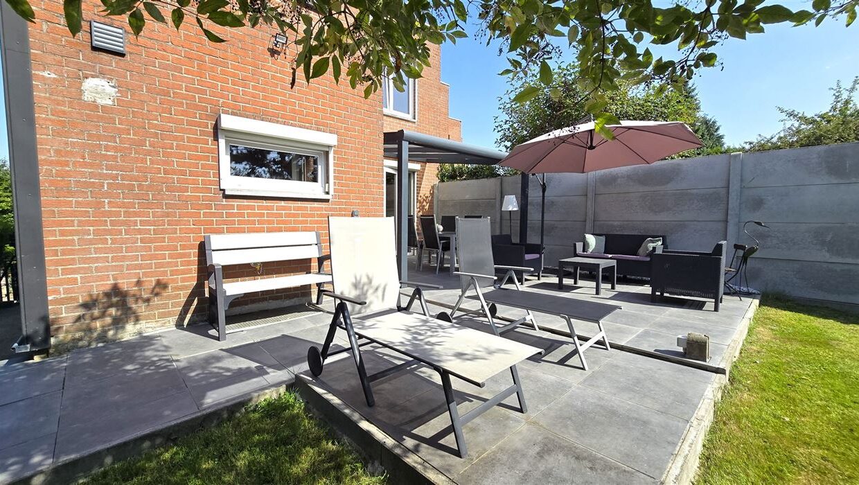 E2638975893124828976_4503AIL