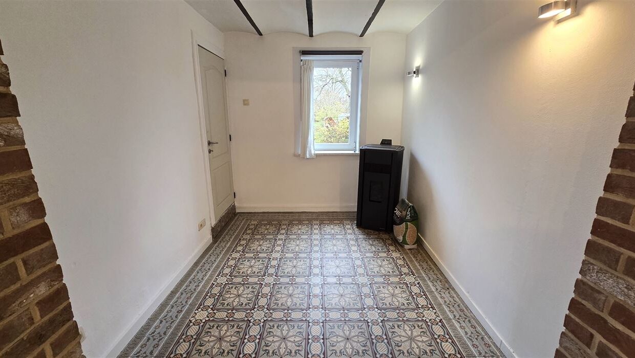 E2638990954026777489_4512CL