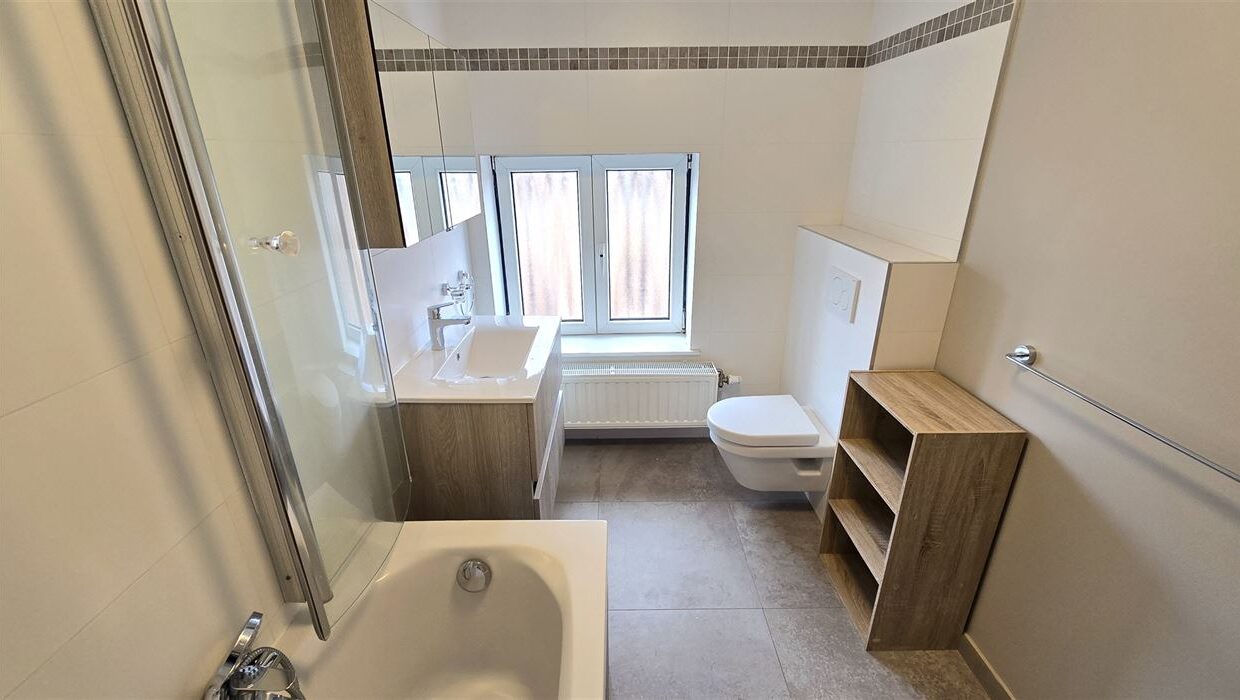 E3638977001534103442_4504AEL