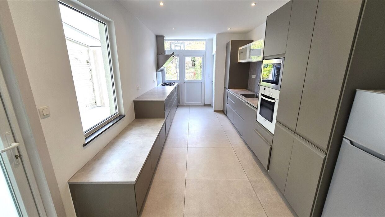 E3638977001542926595_4504FL