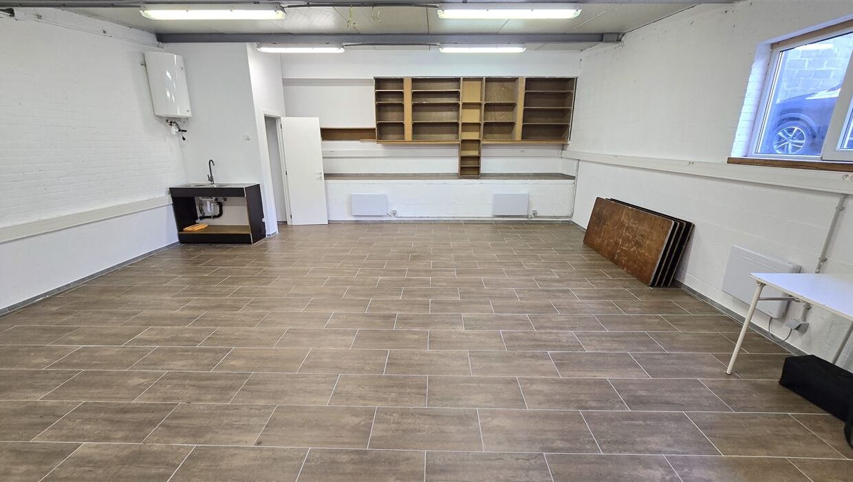 E3638995317102983607_4517CL