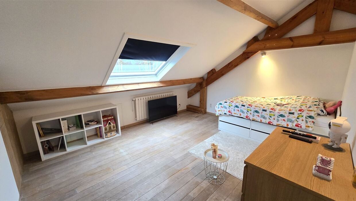 E2638996996772664342_4522AAL