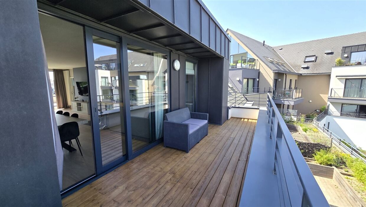 E1639064412143217187_4557ABL