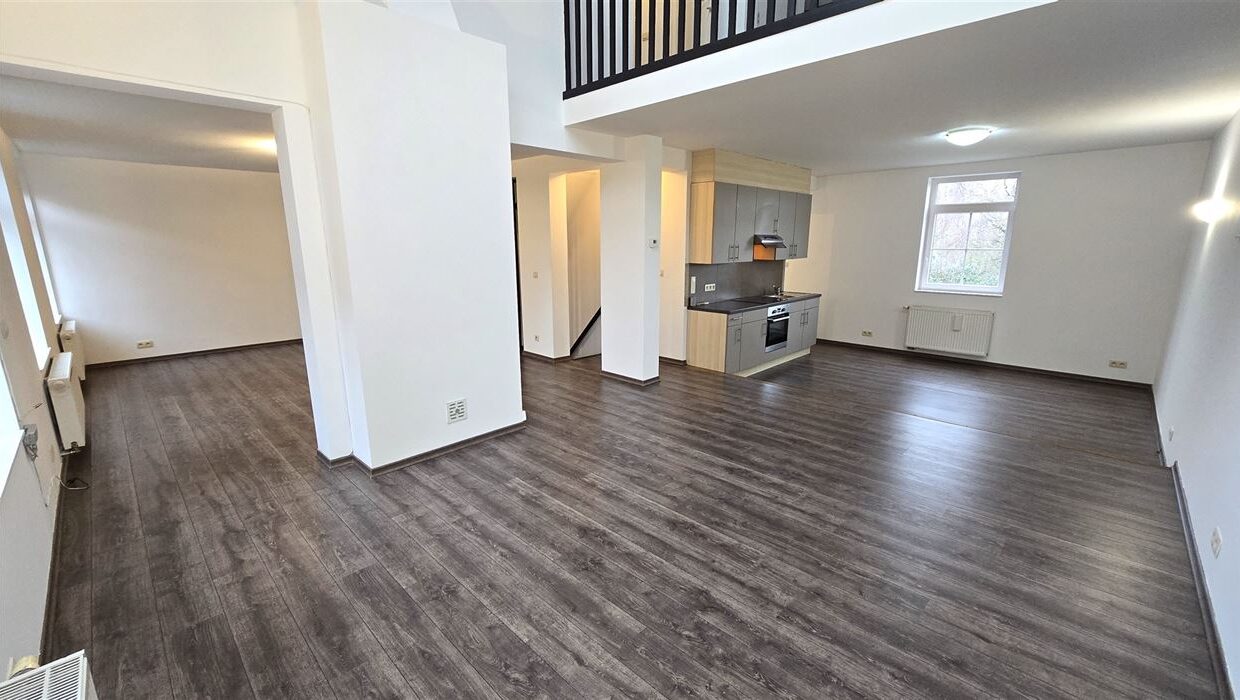 E2639073928614543726_4558DL