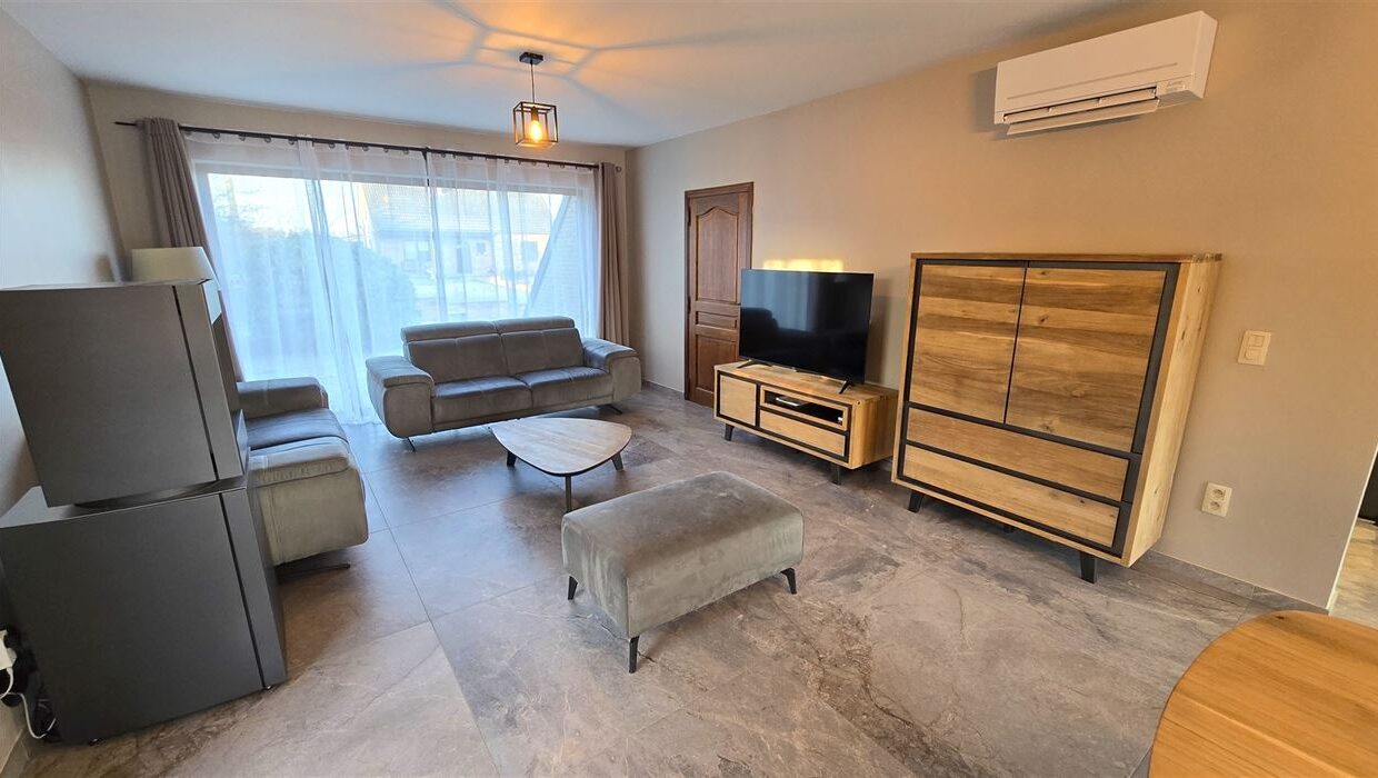 E3639050218097105883_4543EL