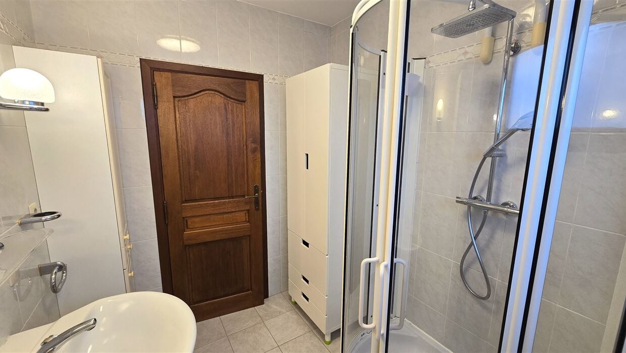 E3639050218102443231_4543JL