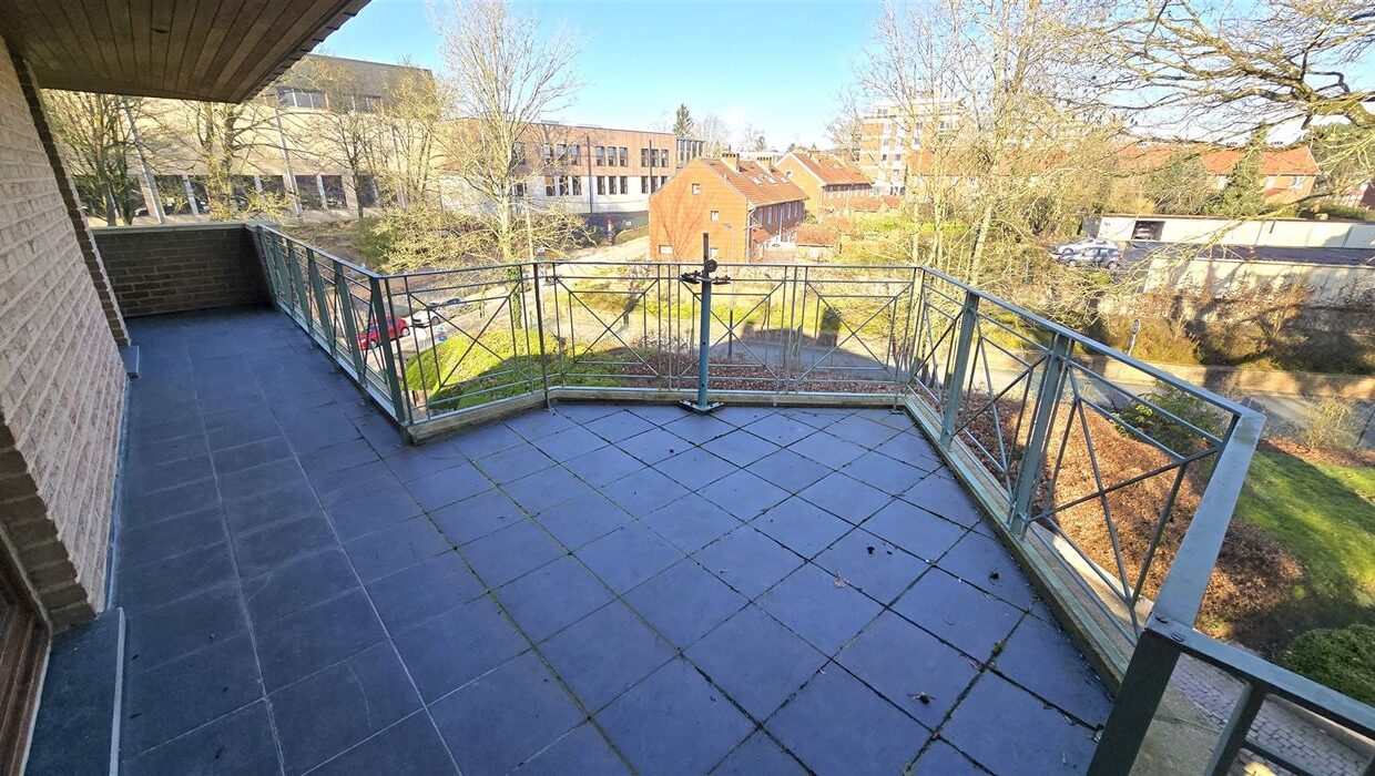 E1639082589888098925_4559AAL