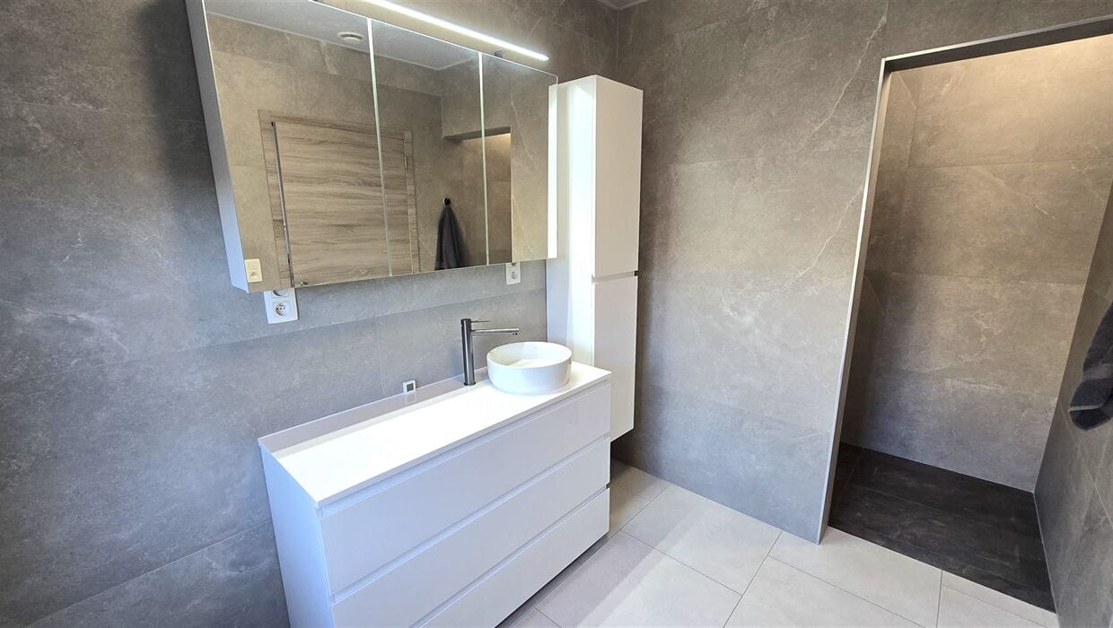 E2639083355017008379_4562GL