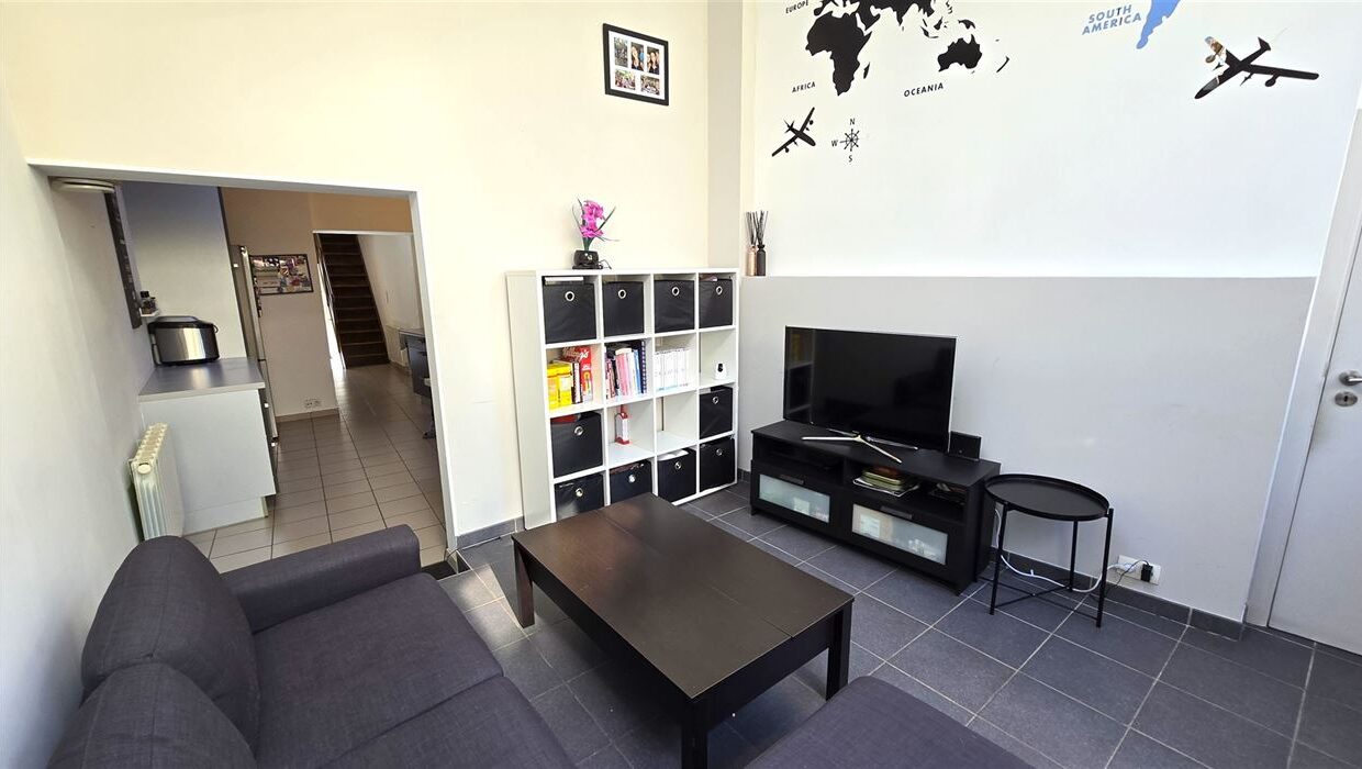 E3639089260624167052_4565HL